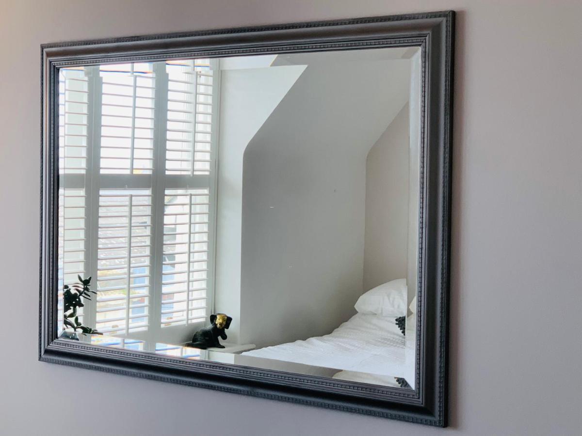 Penthouse Suite, Sea View, Close To Shops, Beach And Train St Leonards-on-Sea Extérieur photo