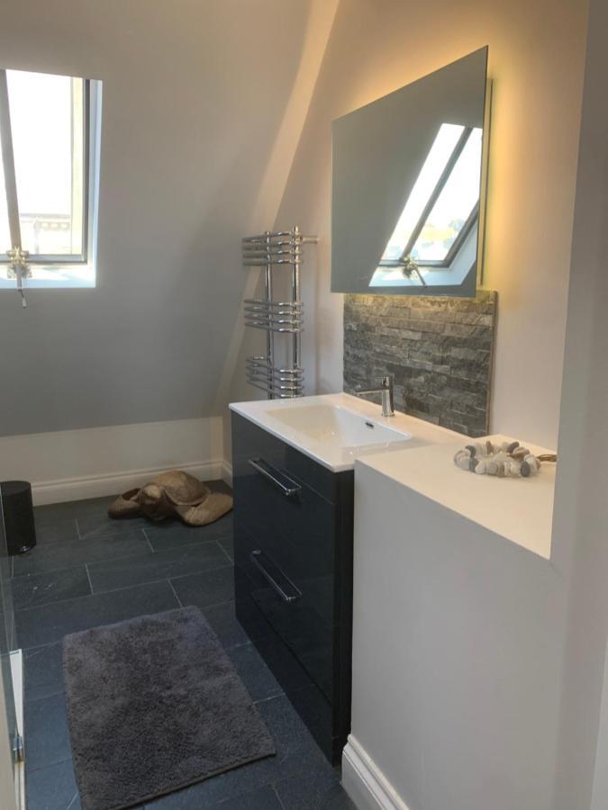 Penthouse Suite, Sea View, Close To Shops, Beach And Train St Leonards-on-Sea Extérieur photo
